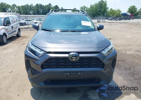 2024 Toyota Rav4 Xle z USA, uszkodzony, nr VIN 2T3P1RFV3RC464235